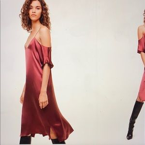 Wilfred Aritzia- Off-The-Shoulder Pink Slip Dress